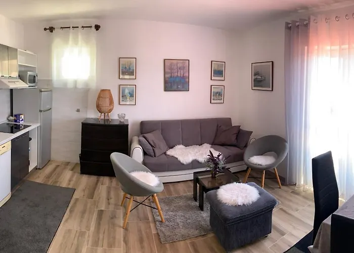Apartman Mimi - Prvi Red Do Mora Drage