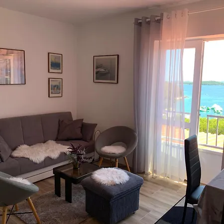 Mimi - Prvi Red Do Mora